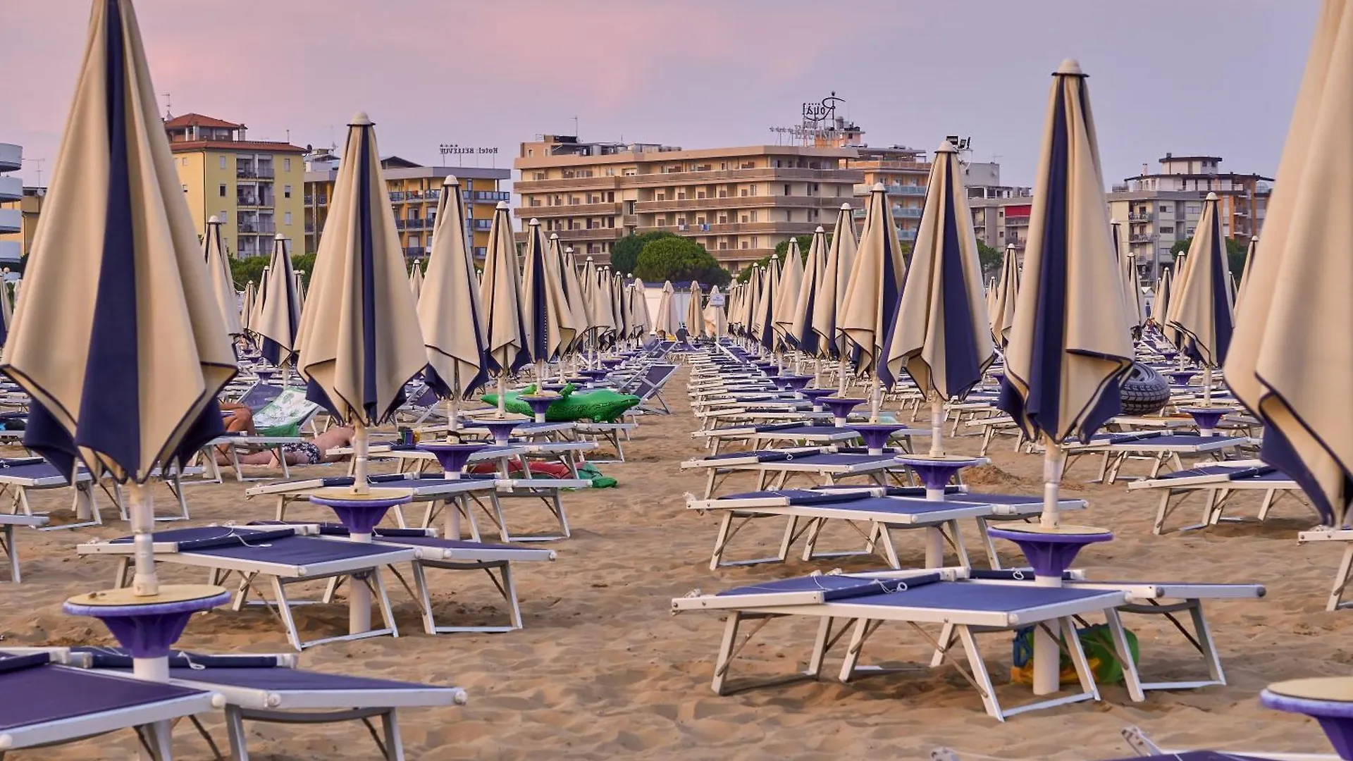 Cozy Two-Bedroom Apartment 500M From The Sea Bibione 0*,  Italy